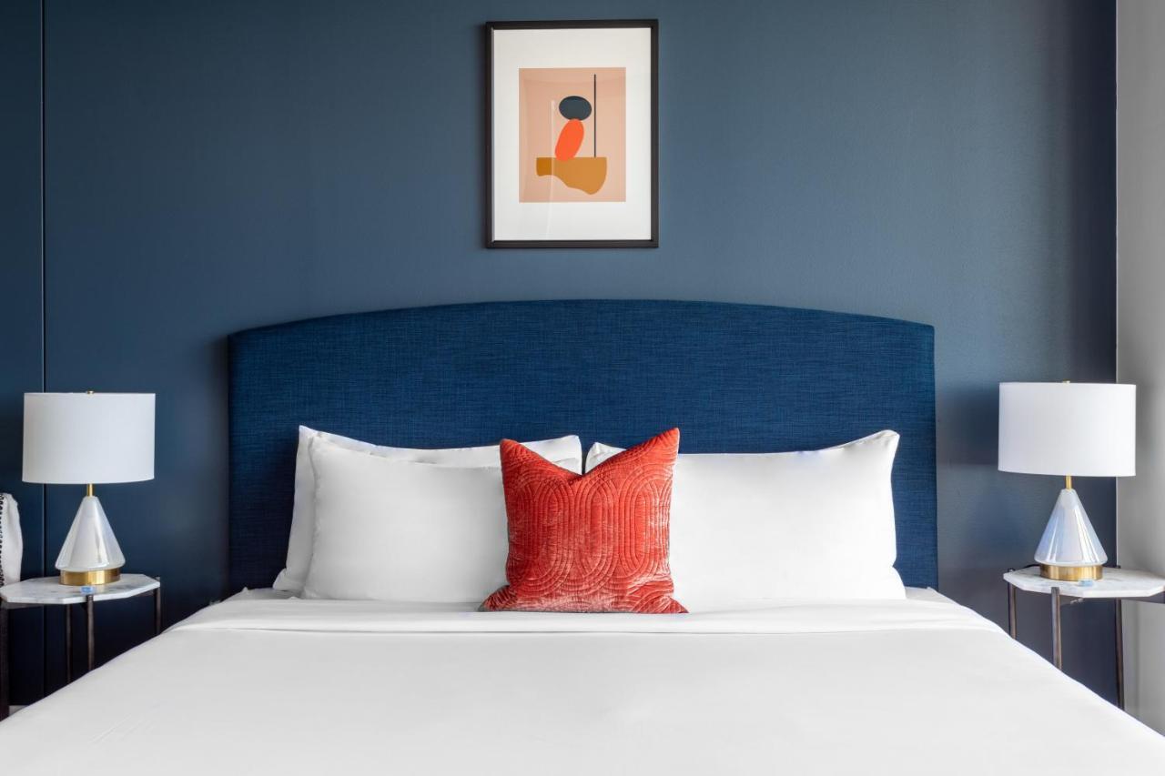 Corner King Room (Self Check-in with Virtual Front Desk)