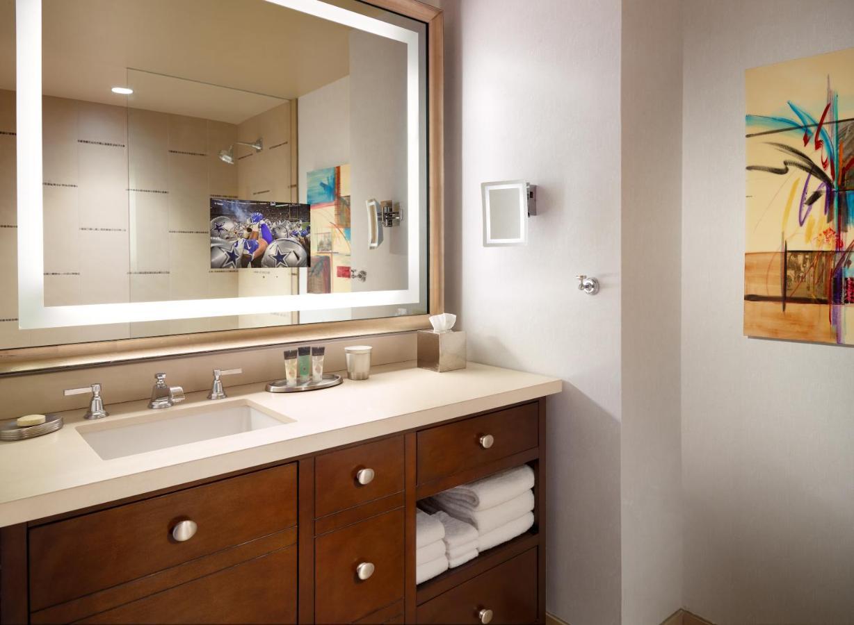 Premier Queen Room Two Queen Beds