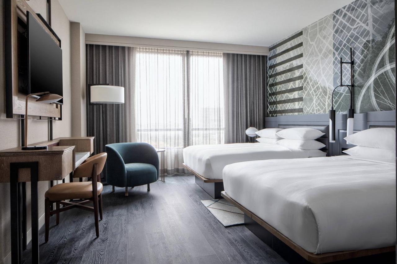 Standard Guest room with 2 Queen, City view,1348310174:JPEG