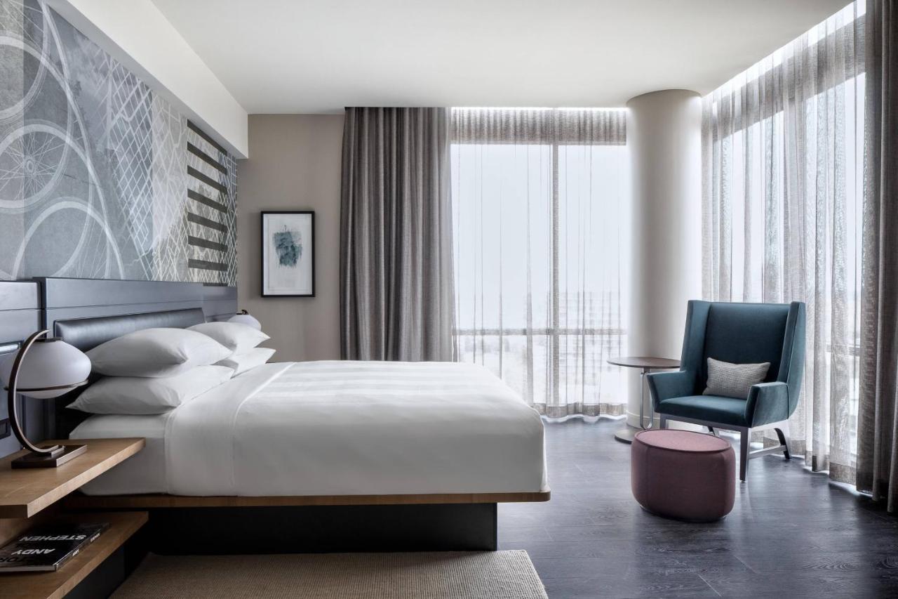 Junior King Suite