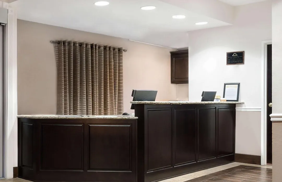Days Inn & Suites By Wyndham Dallas-1