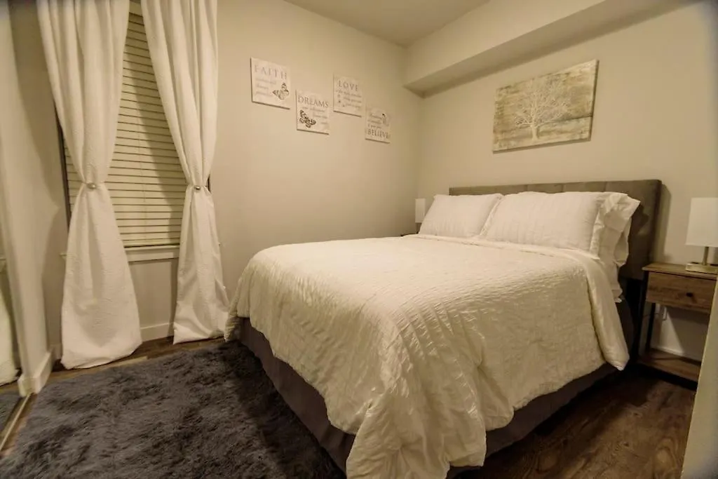 Gracefully Purposed Retreat, Cozy & Relaxing Stay!-1