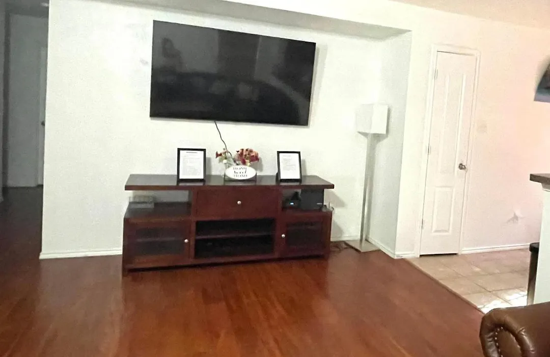 Private Room In Dallas-1