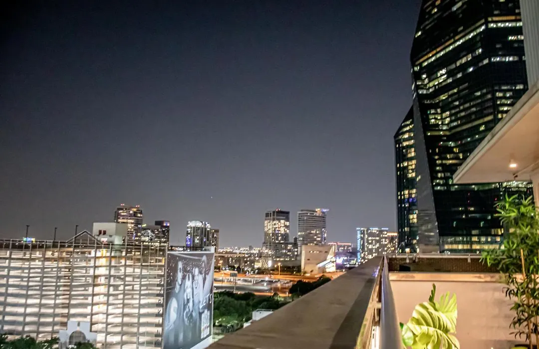 Downtown Luxe Skyline Haven.-1