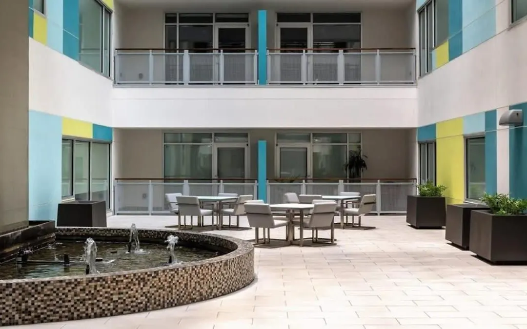 Bold Cozysuites With Gym, Roof #6-1