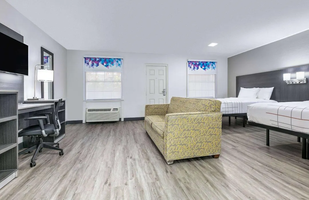 La Quinta Inn By Wyndham Dallas Uptown-1