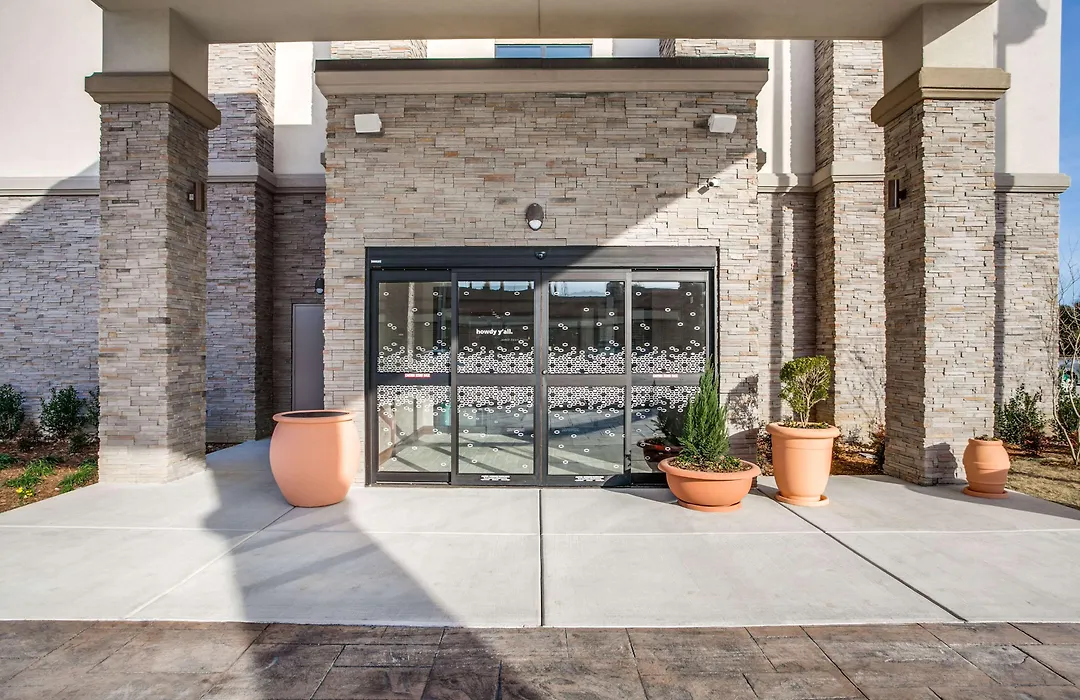 Hampton Inn & Suites Dallas-Central Expy/North Park Area-1