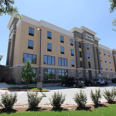 Hampton Inn & Suites Dallas Market Center-3