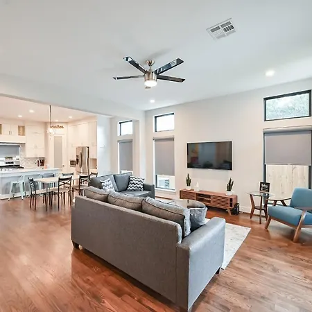 9 Minutes To Downtown Dallas - 1000Mbps - King Suite - 58 In Tv - Games-3