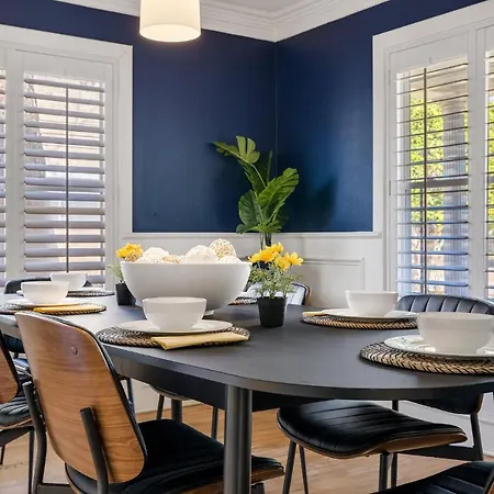 Cozy Group Friendly Oasis-Perfect For Celebrations-3