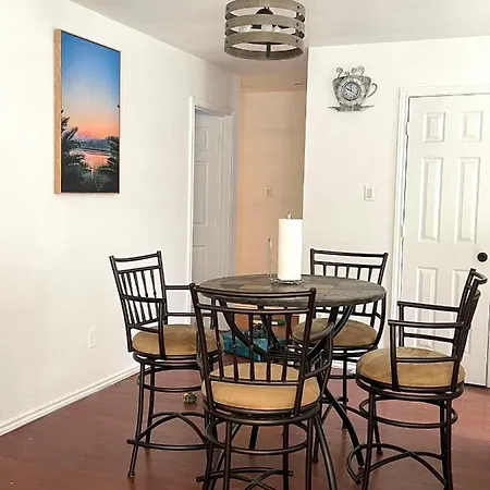 Private Room Near Downtown Dallas2-2