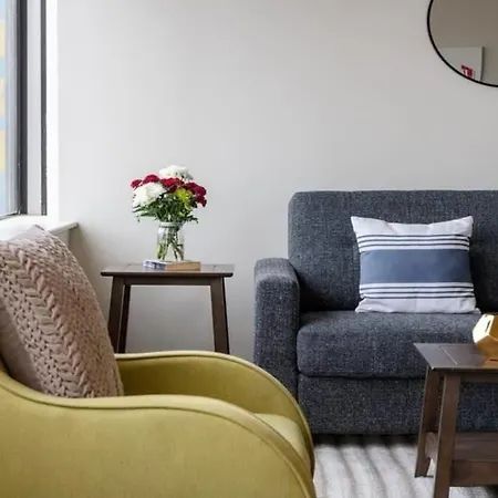 18Th Fl Stylish Cozysuites With Pool, Gym #1-3