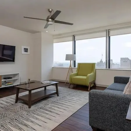 18Th Fl Stylish Cozysuites With Pool, Gym #6-2