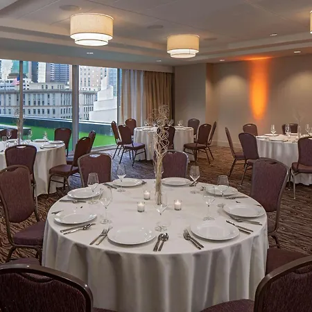 Hilton Garden Inn Downtown Dallas-3