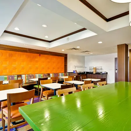 Fairfield Inn & Suites Dallas Medical/Market Center-3