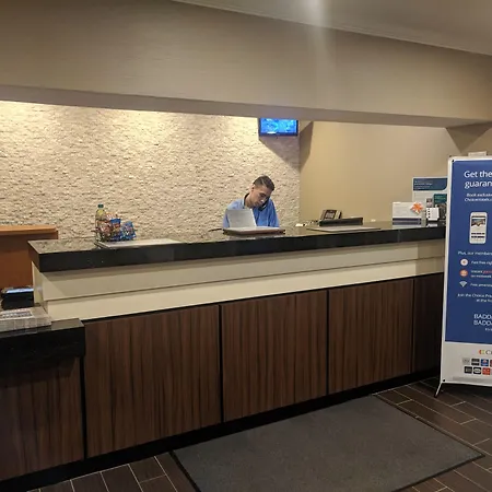Comfort Inn & Suites North Dallas-Addison-2