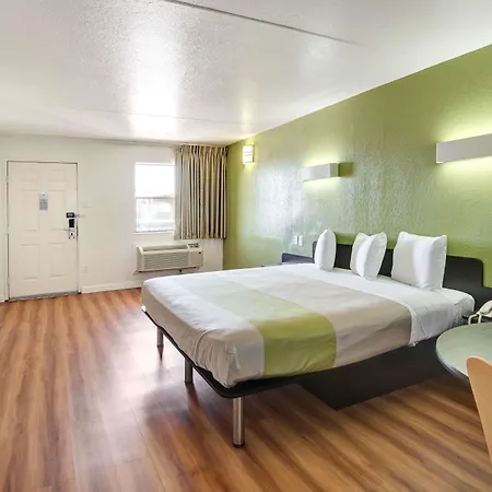 Motel 6-Dallas, Tx - Forest Lane-3